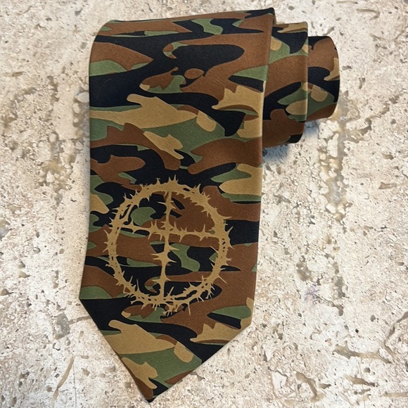 Man of God by Dickson Camo Tie - Picture 2 of 5